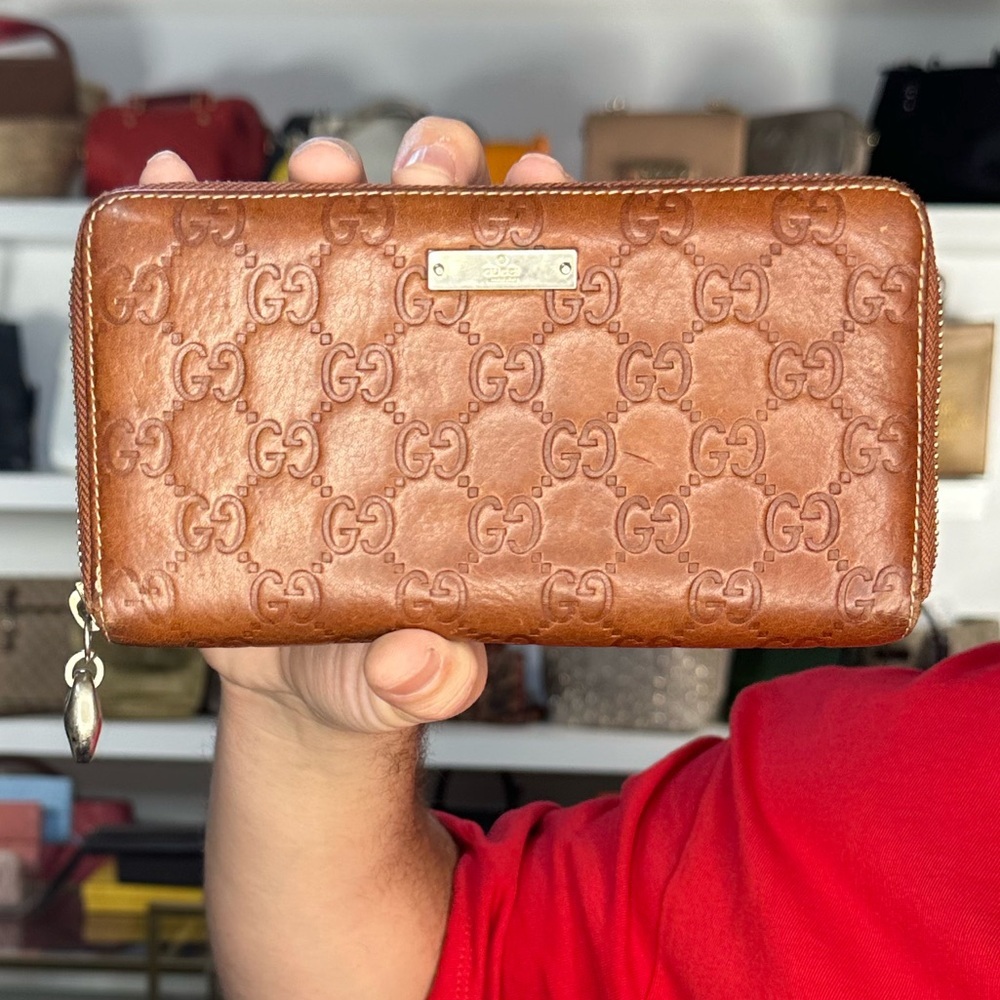 Gucci Zip Wallet - Picture 1 of 1